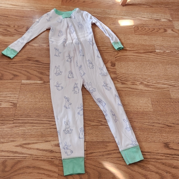 EUC The Beaufort Bonnet Co. Boys.Bunny Print One Piece Pajama, Size 4T - Picture 3 of 6